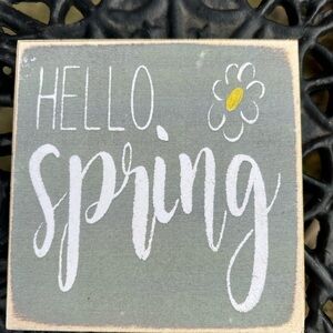 Hello Spring 5in wood Sign - Grey with White & Yellow
